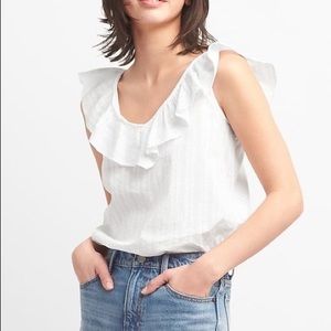 Gap Sleeveless Ruffle V-Neck Top in White size M